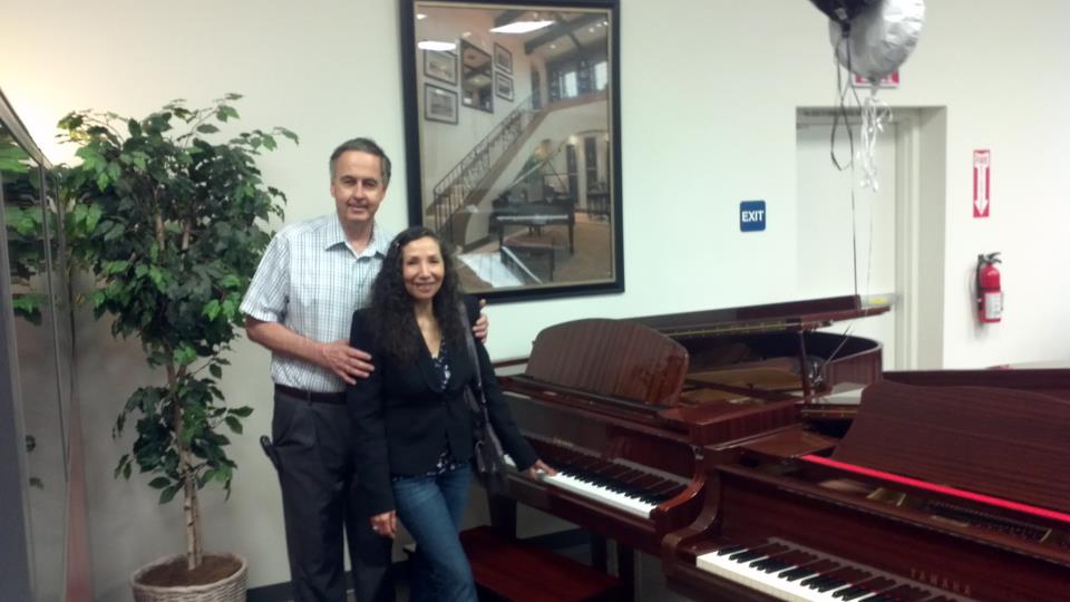 Wozny Family at Piano Megastore